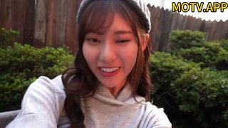 性爱成瘾的留学生刘玥，穿粉红琪情趣旗袍让老外男友鸡动难忍爆操~